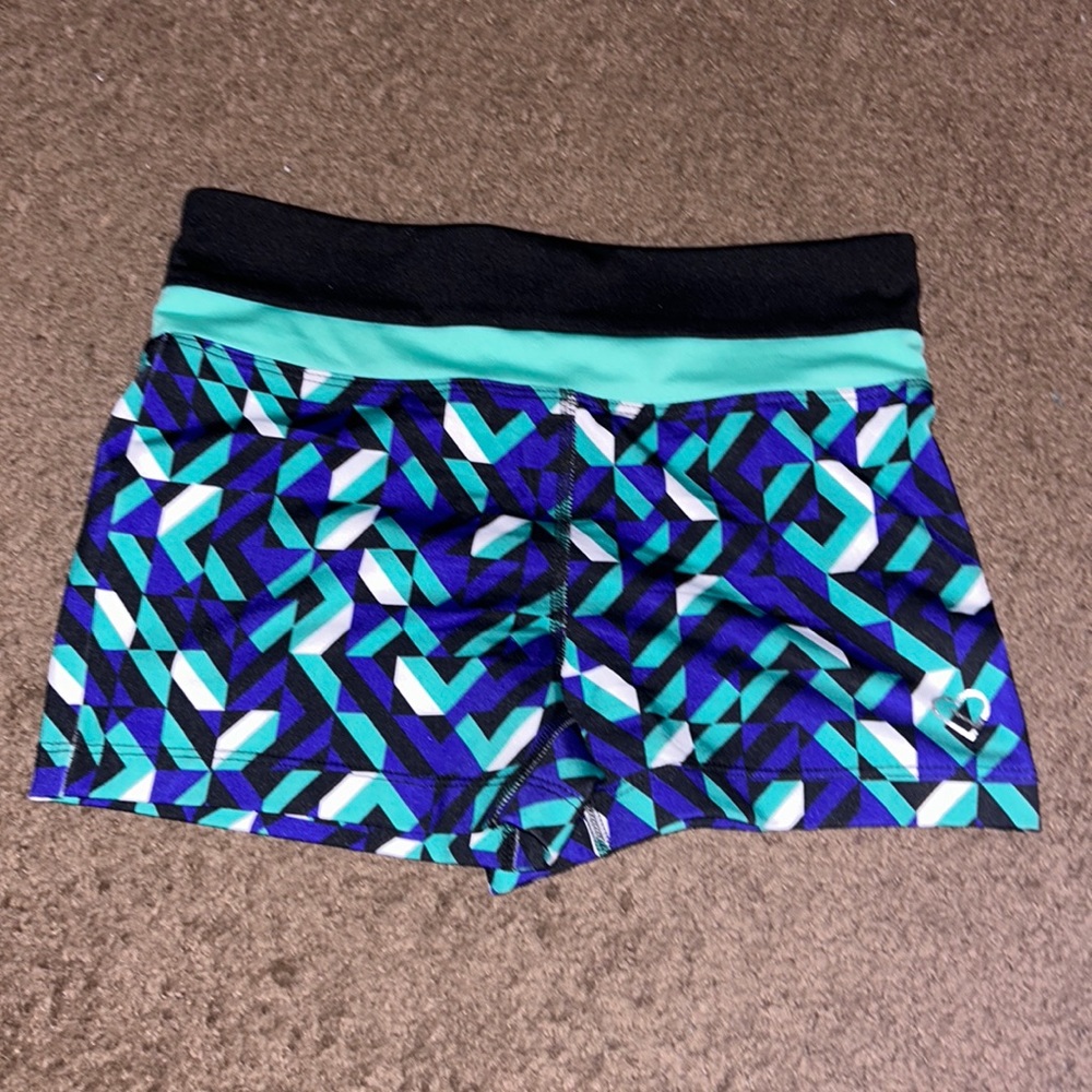 “Live Love Dream” women’s spandex.